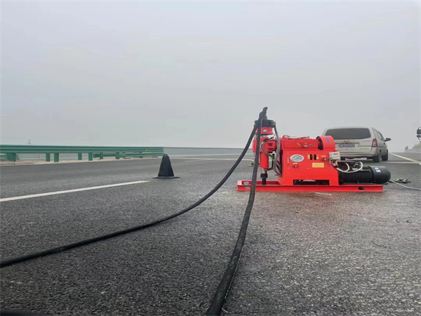 江州马路路基路面开裂下沉注浆加固灌浆